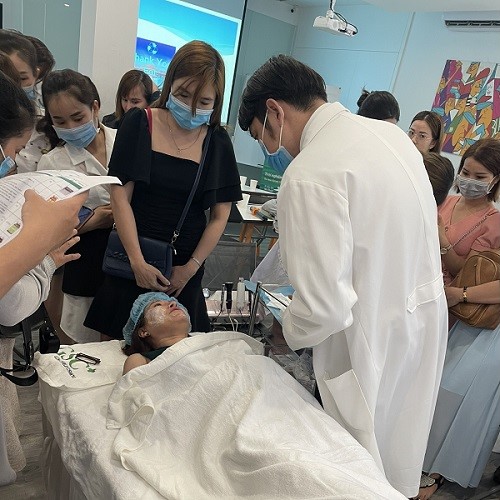 Chuyển giao công nghệ Revskin