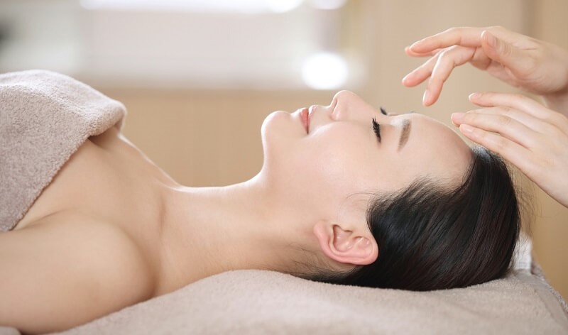 CHUYỂN GIAO CÔNG NGHỆ ĐIỀU TRỊ THÂM UY TÍN TẠI REVSKIN Ngày càng có nhiều công nghệ điều trị thâm mang lại hiệu quả cao và an toàn cho da
