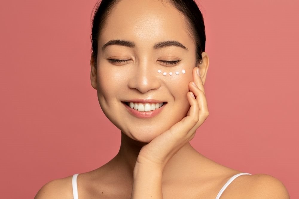 Peel da bị đỏ và những điều chưa biết Chăm sóc da sau khi peel sẽ giúp da phục hồi nhanh chóng và đạt hiệu quả cao