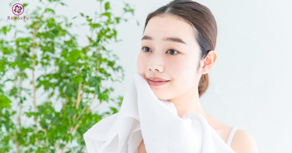 Cách trị mụn trứng cá hiệu quả theo phác đồ chuẩn y khoa làm sạch dịu nhẹ